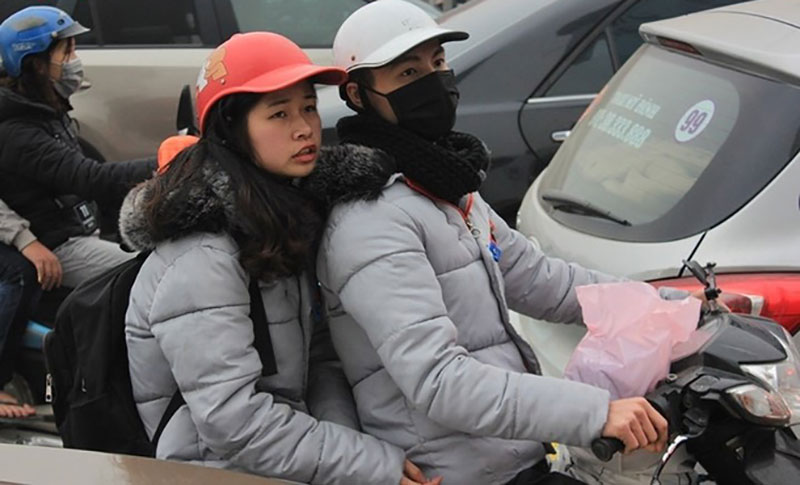 Đường phố Hà Nội ùn tắc kinh hoàng bất kể giờ giấc